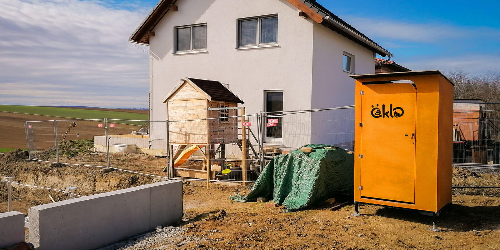 öKlo auf einer Baustelle